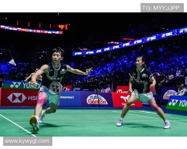 南京羽毛球队的奋斗历程与世锦赛的辉煌成就全景回顾 南京羽毛球队的奋斗历程与世锦赛的辉煌成就全景回顾