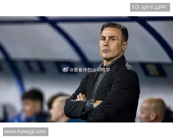 超痴情足球明星揭秘他在爱情与足球之间的选择与坚持